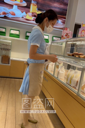 060【 KFC-914 】★好运来面包店靓女，肉丝袜蕾丝内性感[202M]
