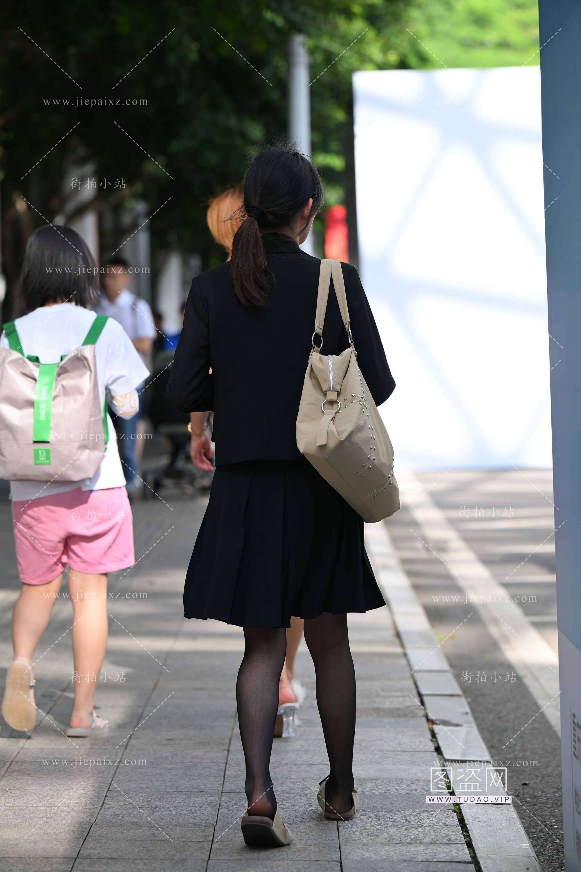 094530lsf8j5kk31lqtllf.jpg