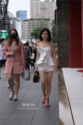 编码2108短发香肩气质美女