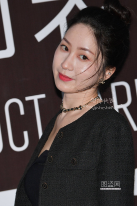 23418-12+147今晚我想双飞～【套图 视频】