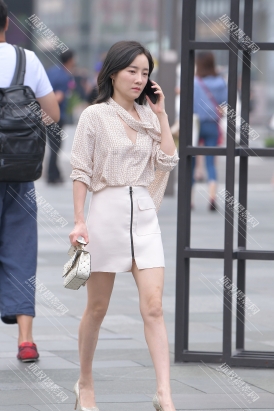 【J0776】美腿细高跟少妇