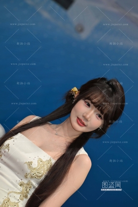 百万网红-抱起小熊就跑-绝色颜爆美足