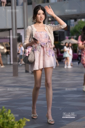 长腿美女