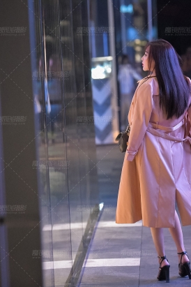 【凯恩模拍作品】夜拍极品美女【套图+视频】