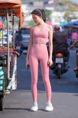 【红石苏梅岛旅拍】第四篇：粉色瑜伽裤美眉