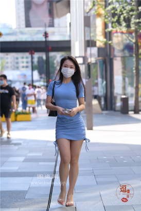 编码2325紧身包臀裙短翘臀