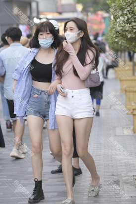 【J3001】白色热裤魅力双腿