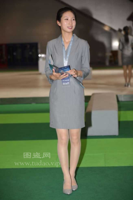 丝袜礼仪小姐姐