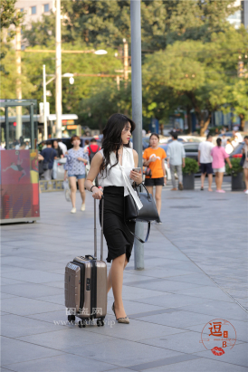 编码0056黑色紧身包臀裙长高跟美腿