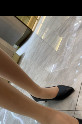 4K视频 肉色黑高红绳