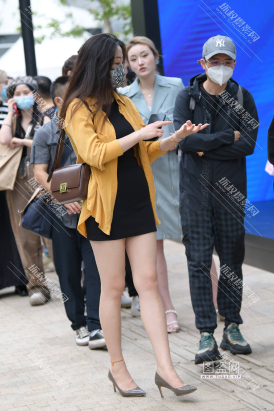 【J5795】上海时装周，邻居的轻熟荏萋（图+视频）