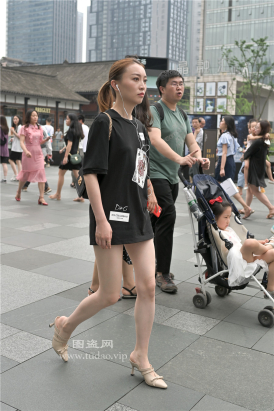 编码1969白嫩美腿凉高