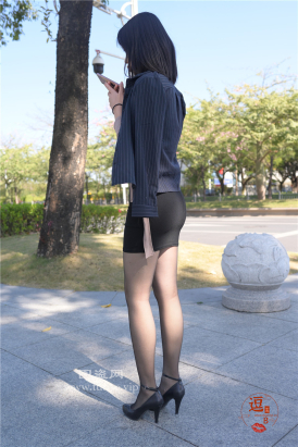 编码0531黑色紧身包臀裙短黑丝美腿美脚翘臀