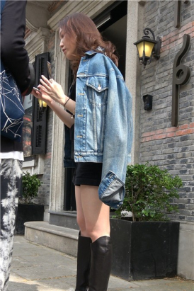 4k-超性感街拍美腿姐妹花 [1.62 GB]