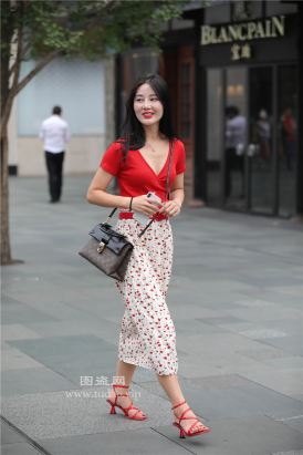 编码1692碎花长裙红凉高