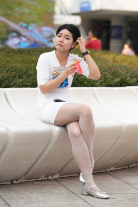 车展篇-小妹你这是灰还是白丝啊94P