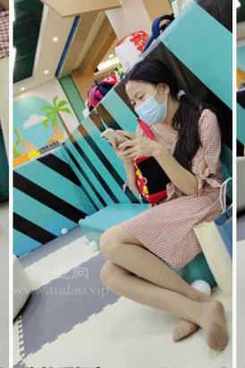 220亲子乐园方格连衣裙长发少妇超薄肉丝脚底都走脏了4K视频5分51秒