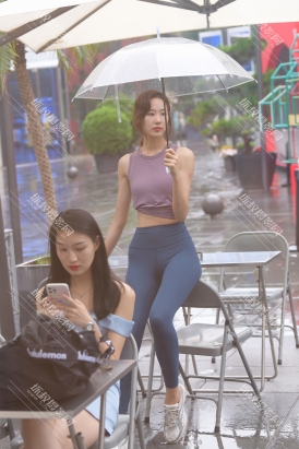 【M1127】蓝色瑜伽裤运动系高挑美女