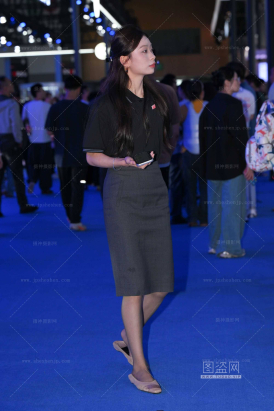 SH25-92-46√踩鞋跟的黑丝小姐姐