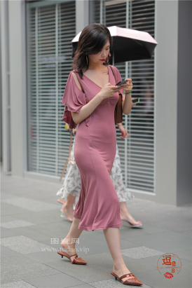 编码0414粉色长裙凉高熟女