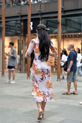 古典风美女姐姐3段共6分26秒 [5.60 GB]